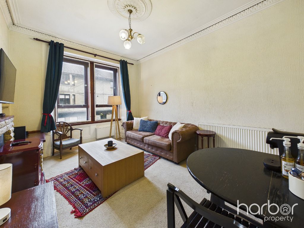 Property photo 2 of 10 4891574