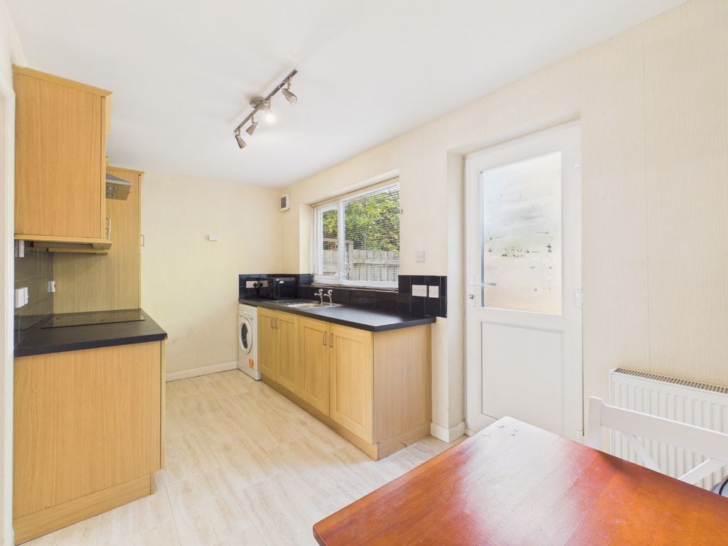 Property photo 3 of 8 5255586
