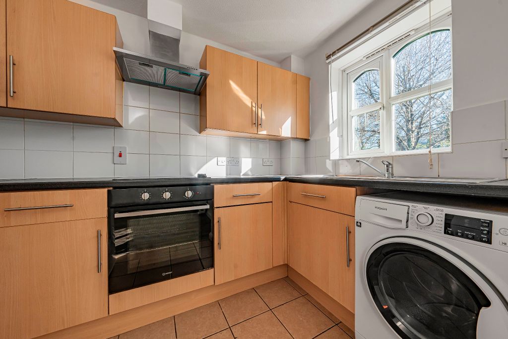 Property photo 3 of 14