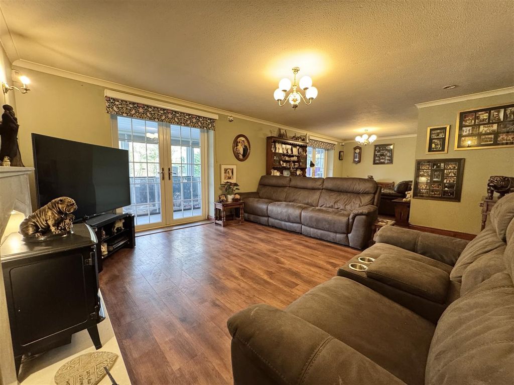 Property photo 2 of 42 Img_0617.Jpeg