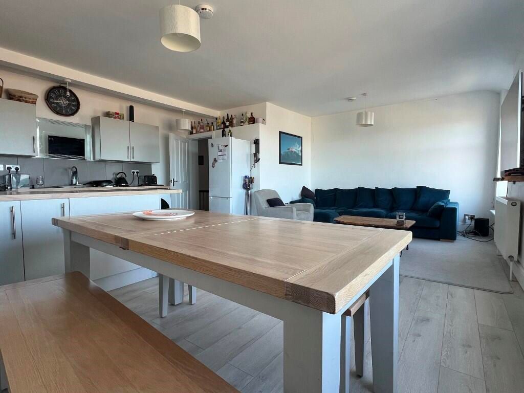 Additional image 6 of 3 bed flat for saleApartment 2, 1 Beach Terrace, Rhosneigr, Gwynedd LL64