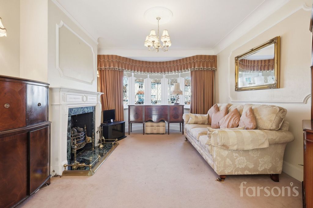Additional image 7 of 3 bed semi-detached house for saleTemple Avenue, Dagenham RM8