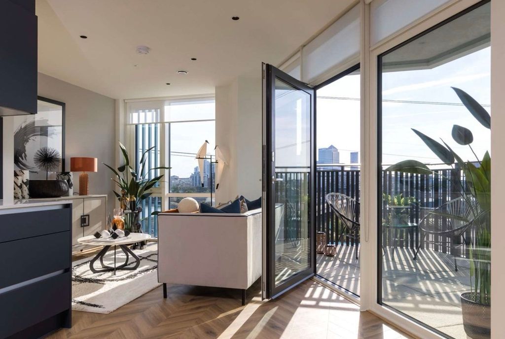 Property photo 3 of 16