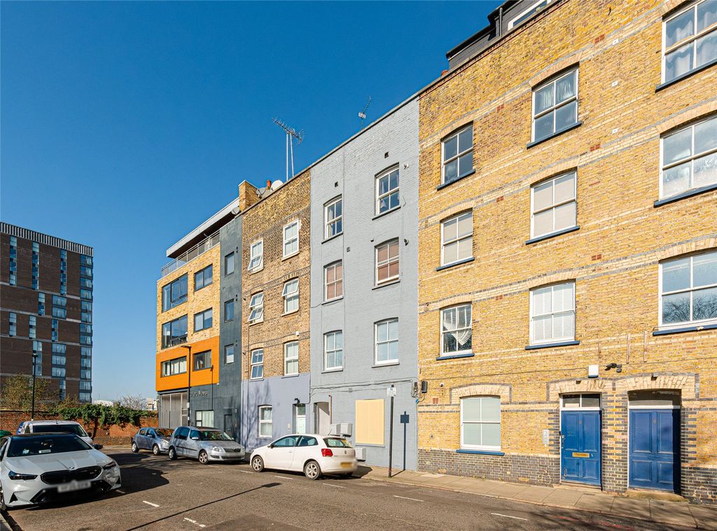 Property photo 2 of 17 Picture No. 01