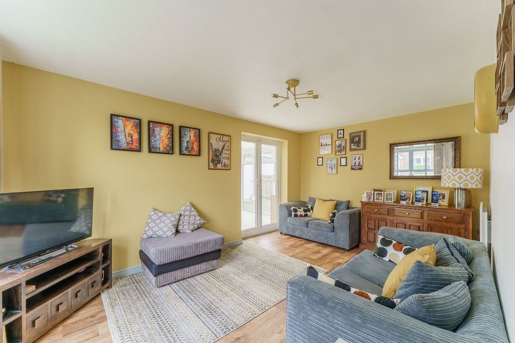 Property photo 3 of 22