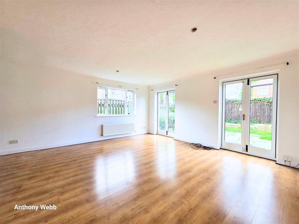 Property photo 2 of 17 Reception