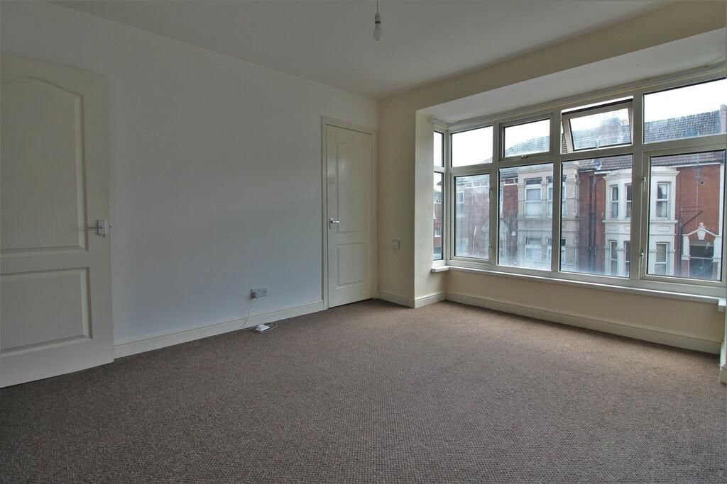 Property photo 3 of 9 Image