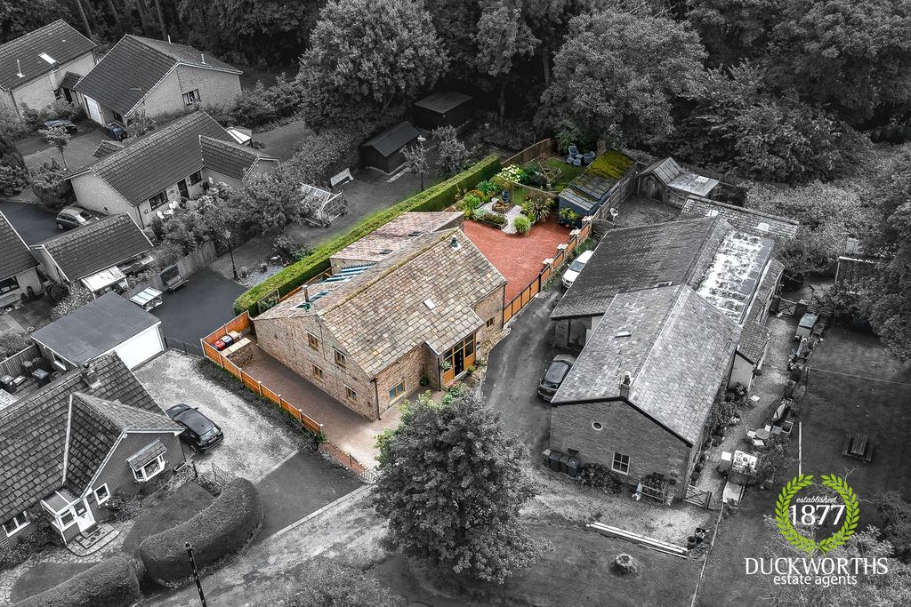 Property photo 2 of 79