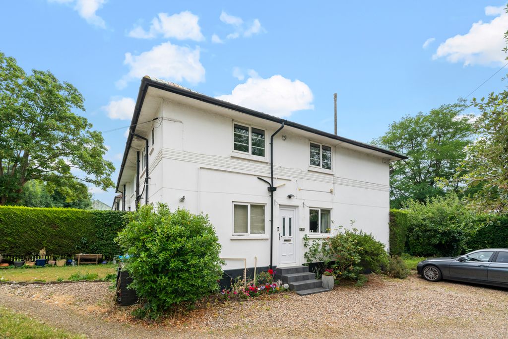 Property photo 1 of 20 2 Ray Drive Sl6-19.Jpg
