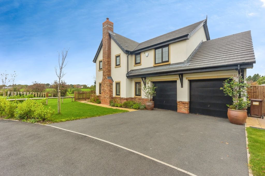 Property photo 3 of 24 Photo