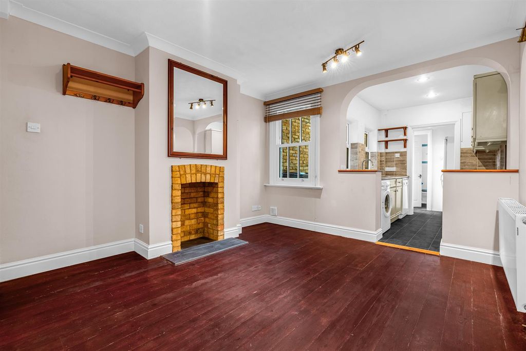 Property photo 3 of 17 Internal-5.Jpg