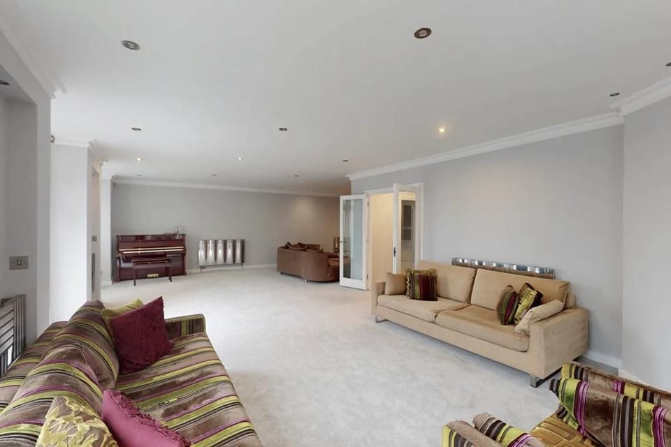 Property photo 3 of 18 3.Jpg