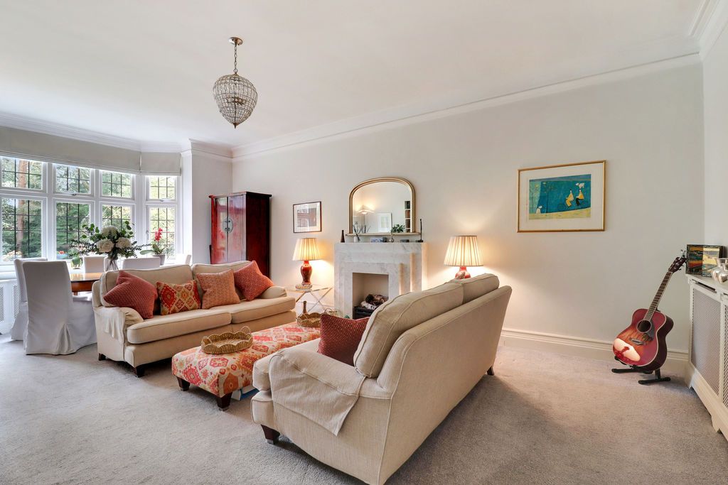 Property photo 2 of 25 Photo 9