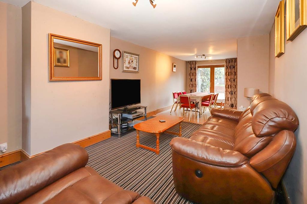 Property photo 2 of 18 Photography
