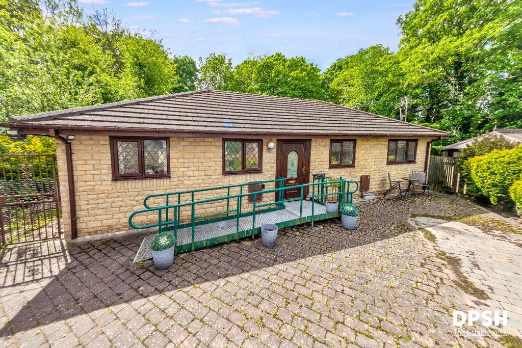 Property photo 1 of 25