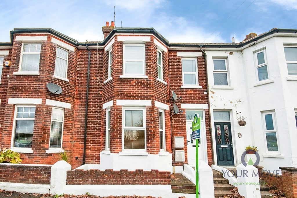 Property photo 1 of 8 Front