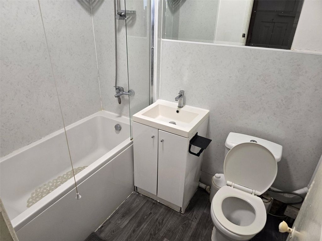 Property photo 2 of 11 Picture No. 01