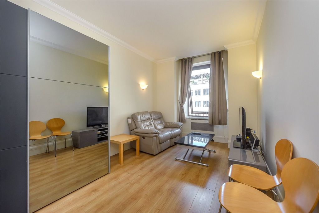 Property photo 2 of 18 Picture No. 02