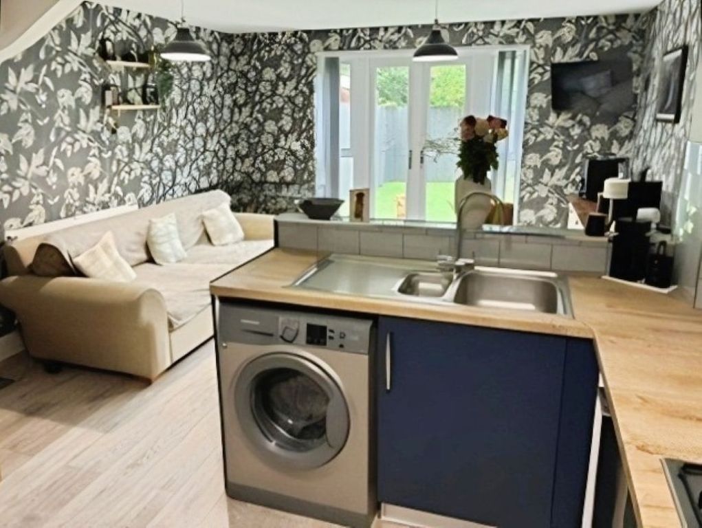 Property photo 3 of 16
