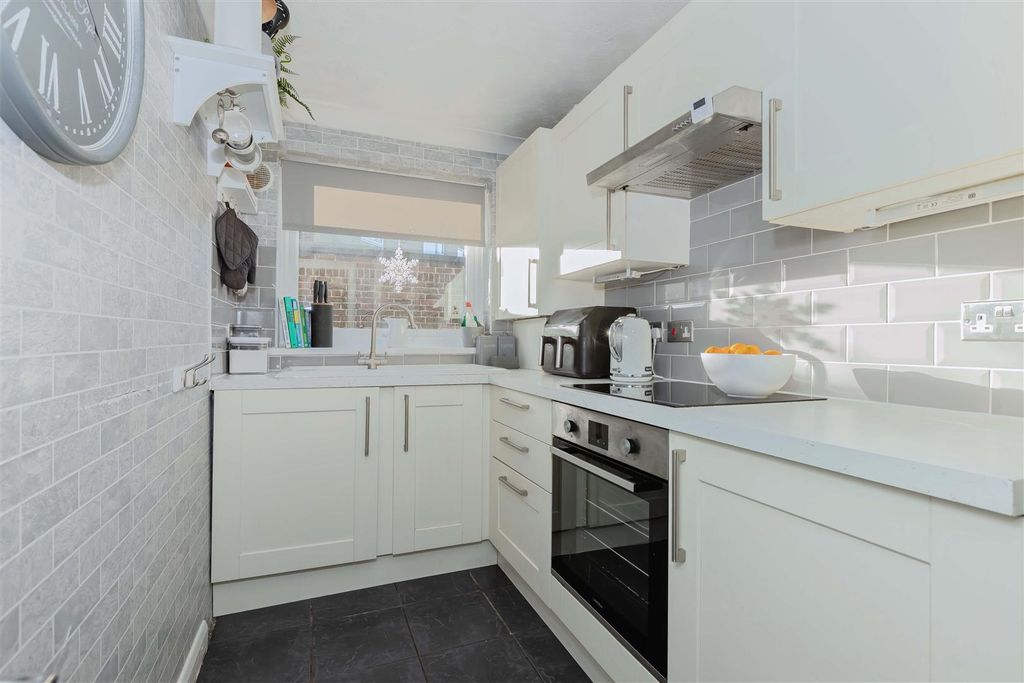 Property photo 2 of 11 Tower House_6.Jpg