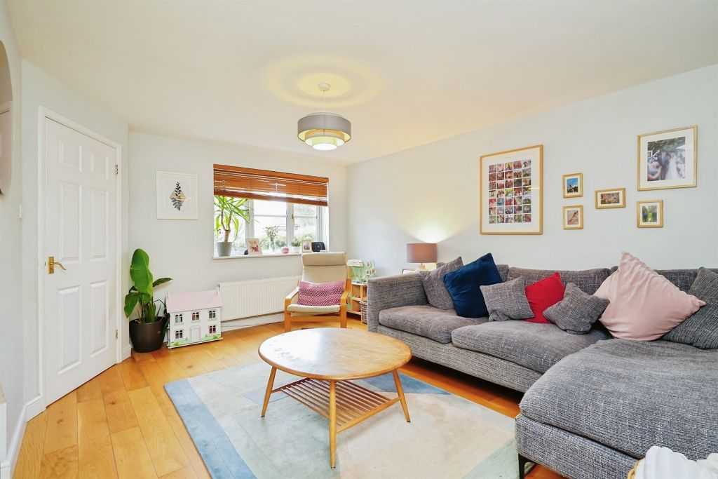Property photo 2 of 17