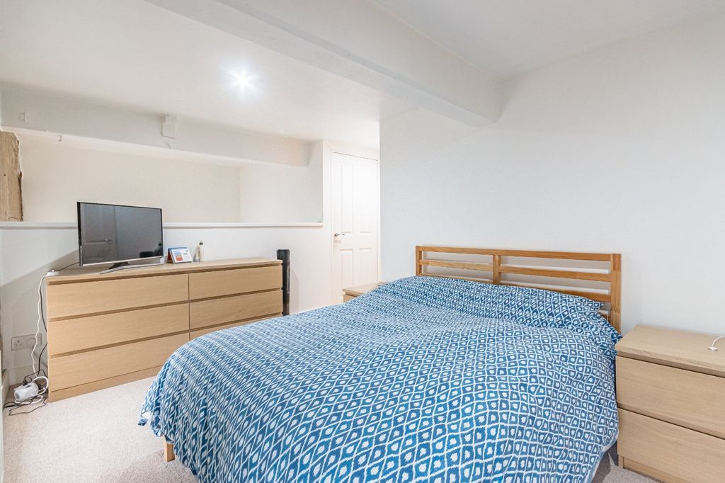 Property photo 3 of 13 Picture No. 07