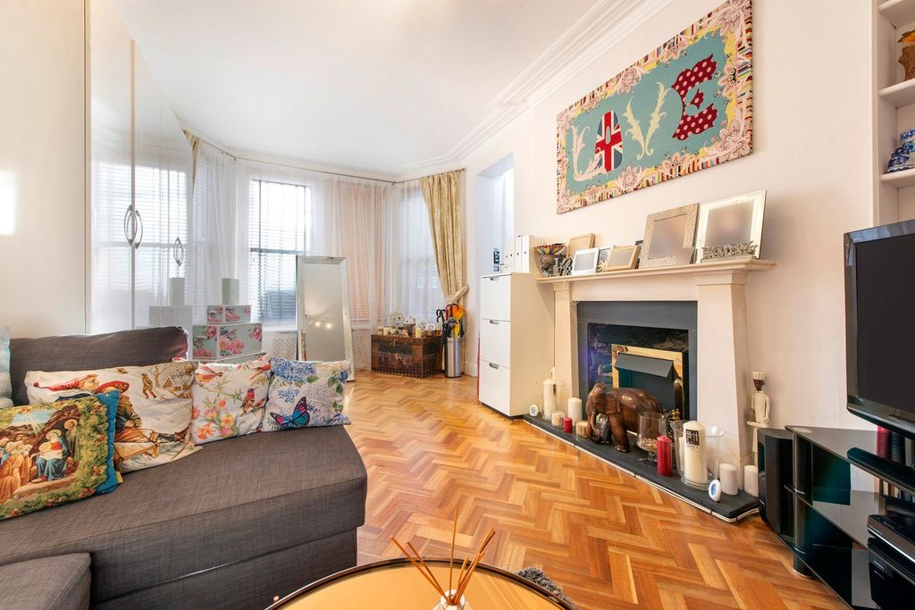 Property photo 2 of 9