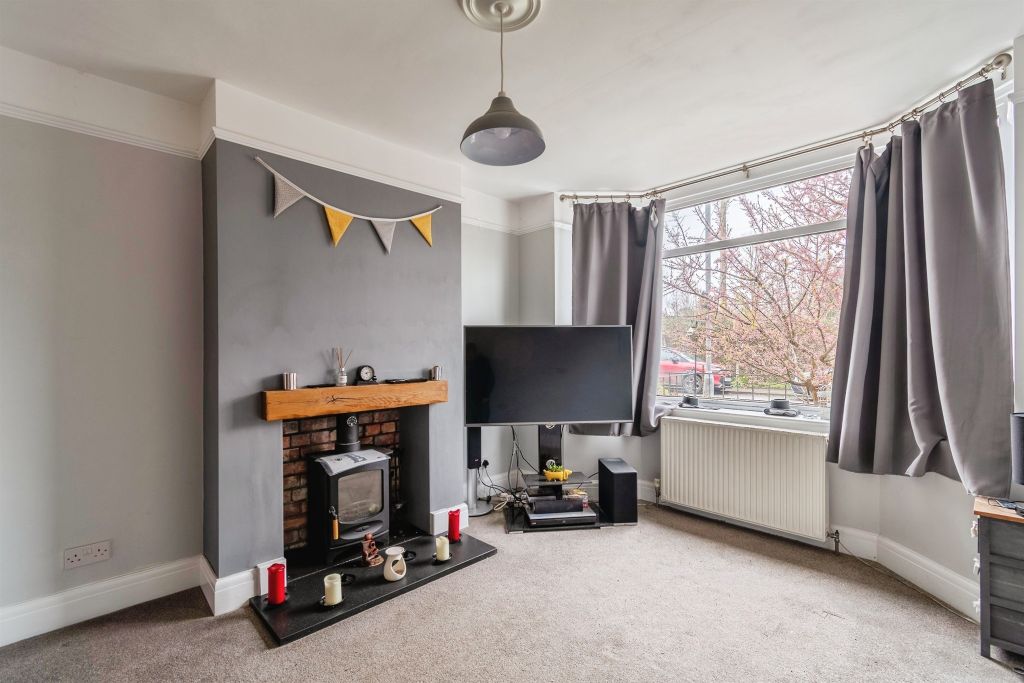 Property photo 2 of 27