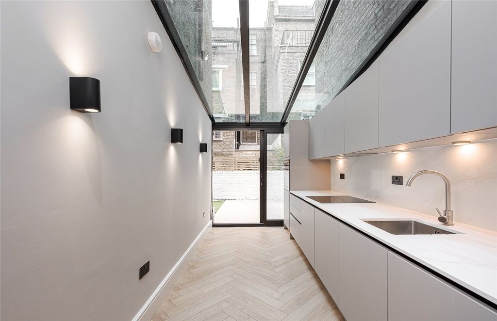 Property photo 3 of 12 Picture No. 08