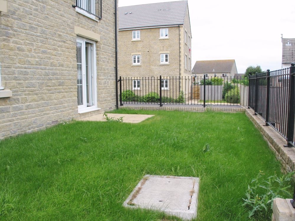 Property photo 2 of 4 Photograph 2