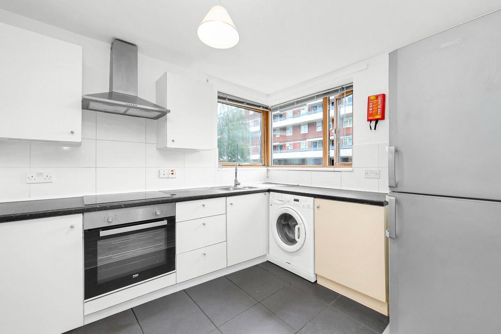 Property photo 3 of 17 c.Jpg