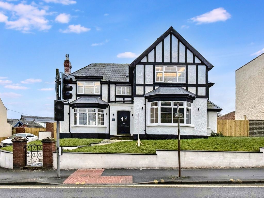 Property photo 1 of 46