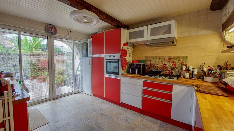 Property photo 2 of 13