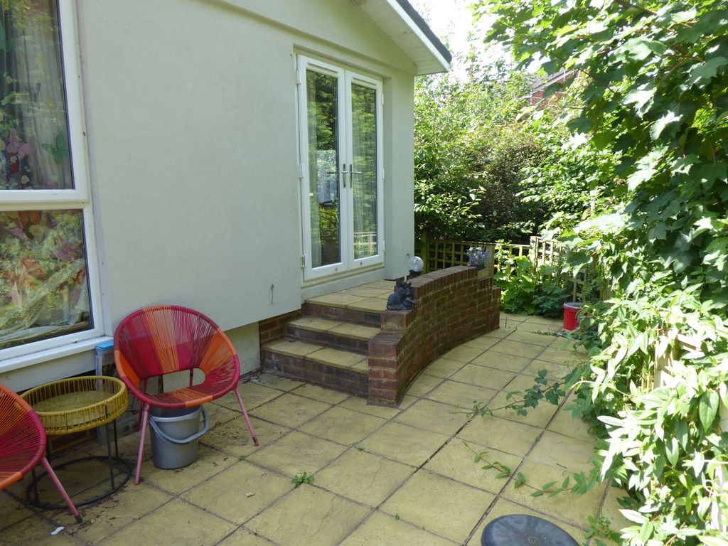 Property photo 2 of 5