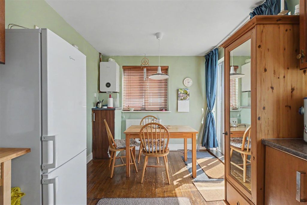 Property photo 3 of 16 Kitchen Diner_4.Jpeg