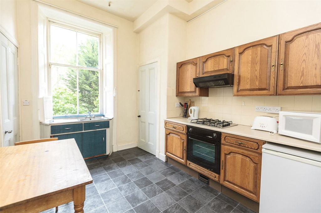 Property photo 2 of 6 Picture No. 08
