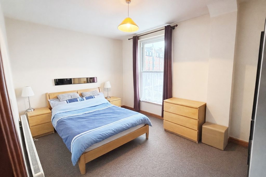 Property photo 1 of 4