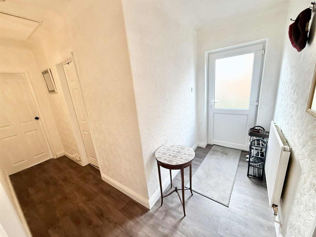 Property photo 2 of 13 Hallway.Jpg