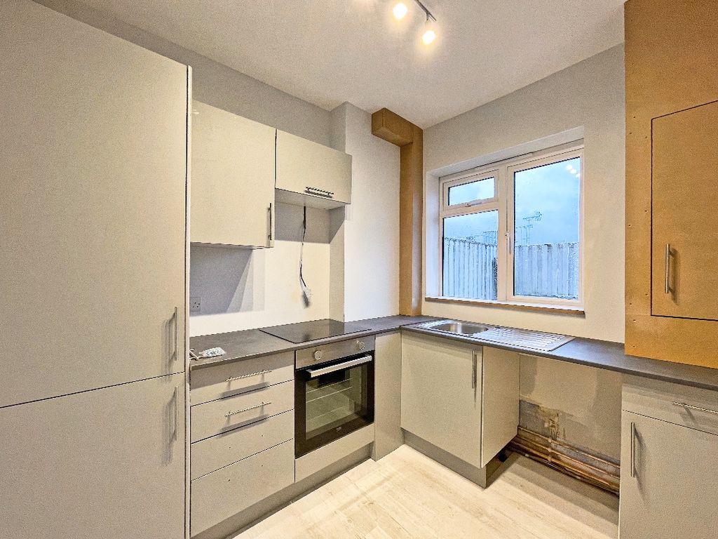 Property photo 2 of 9 2