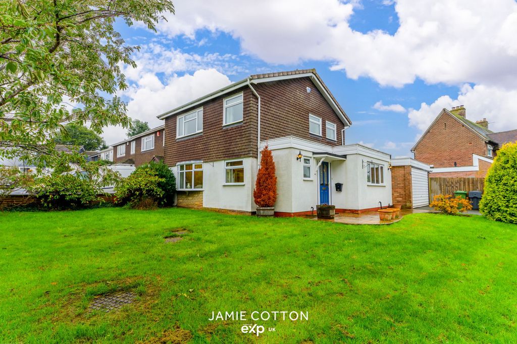 Property photo 1 of 24