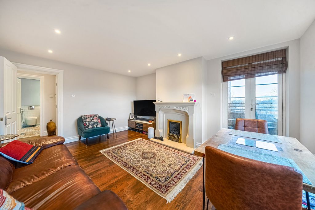 Property photo 3 of 20 1406109-2-697B8A9...