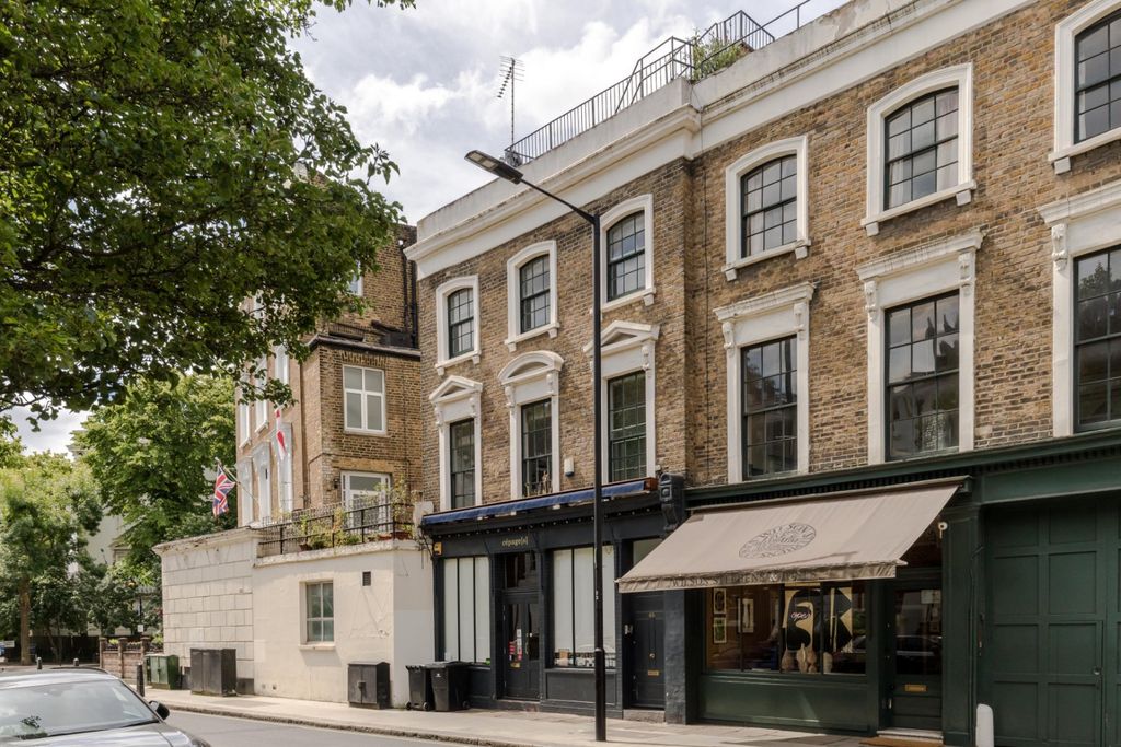 Property photo 1 of 11 External