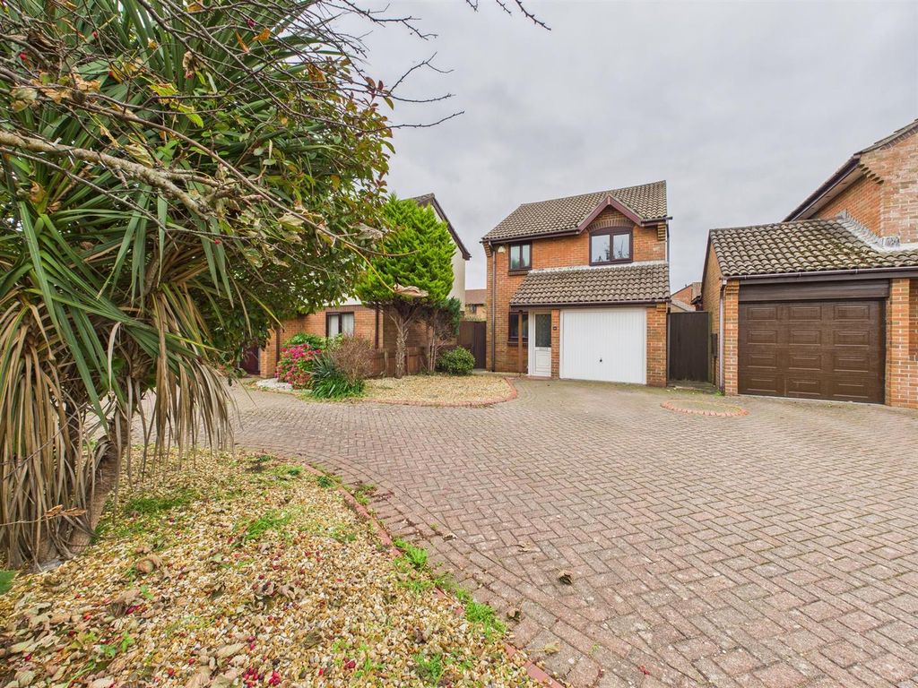 Property photo 1 of 16 Cam02295G0-Pr0322-Still018.Jpg