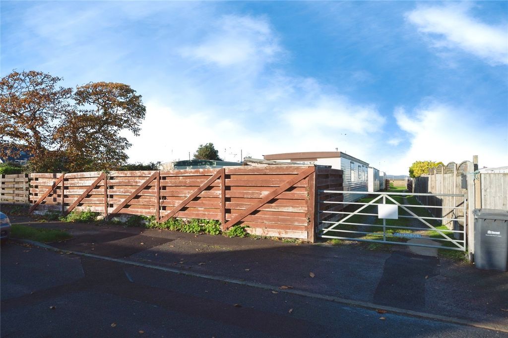 Property photo 3 of 11 Picture No. 10