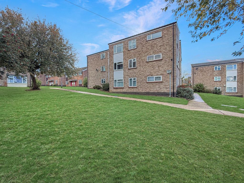 Property photo 1 of 8