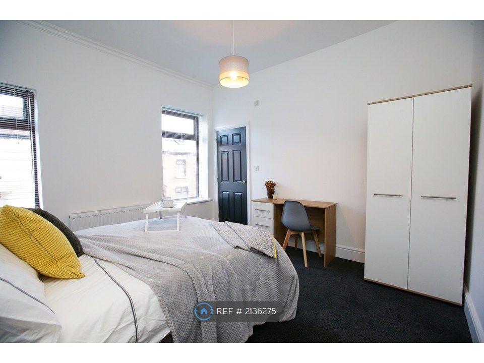 Property photo 1 of 6 Room 3