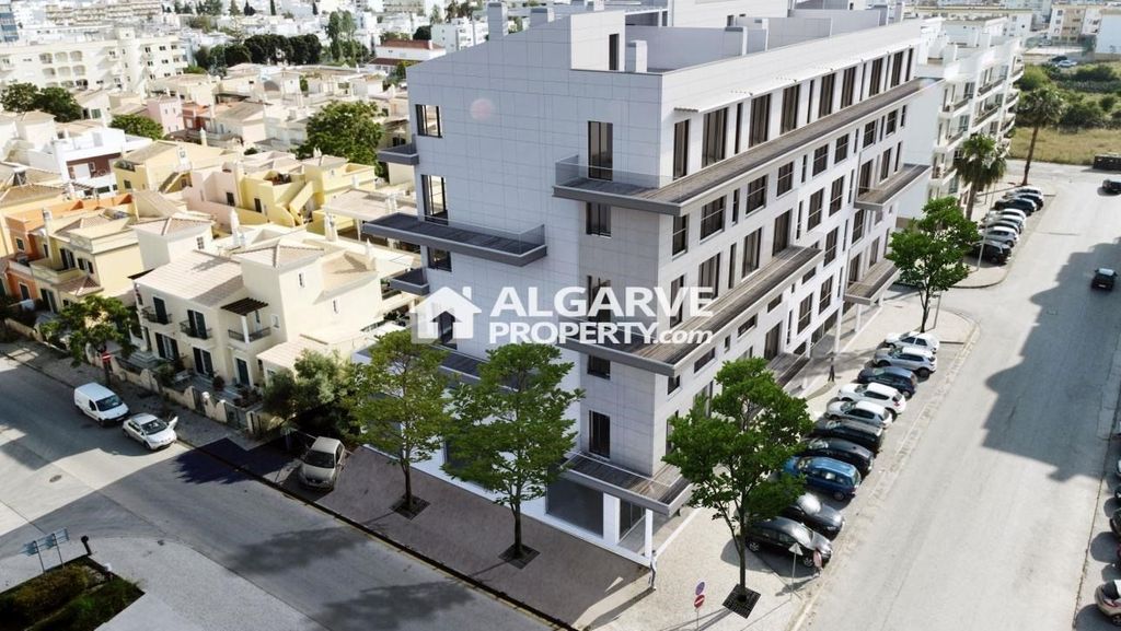 Property photo 1 of 18 Plot Of Land For The Construction Of 20 Apartments In Olhão, Algarve