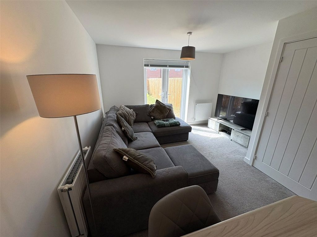 Property photo 2 of 7 Picture No. 06