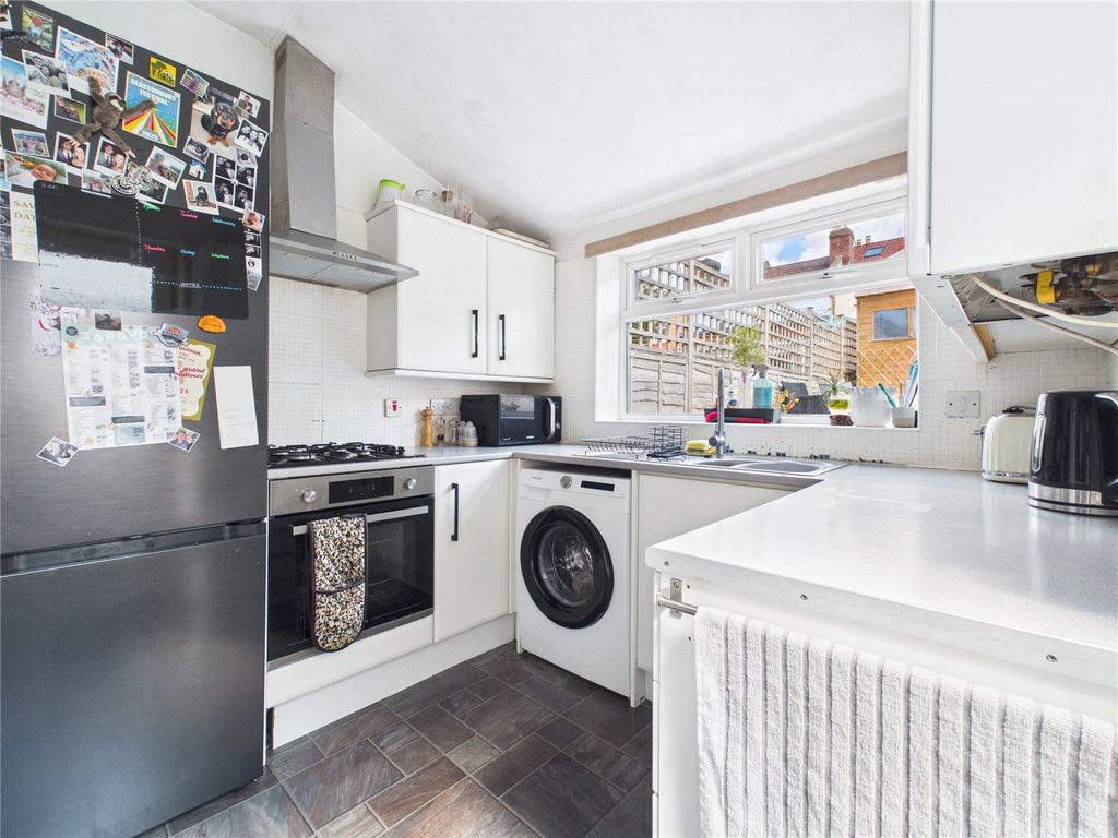 Property photo 3 of 31 Picture No. 29