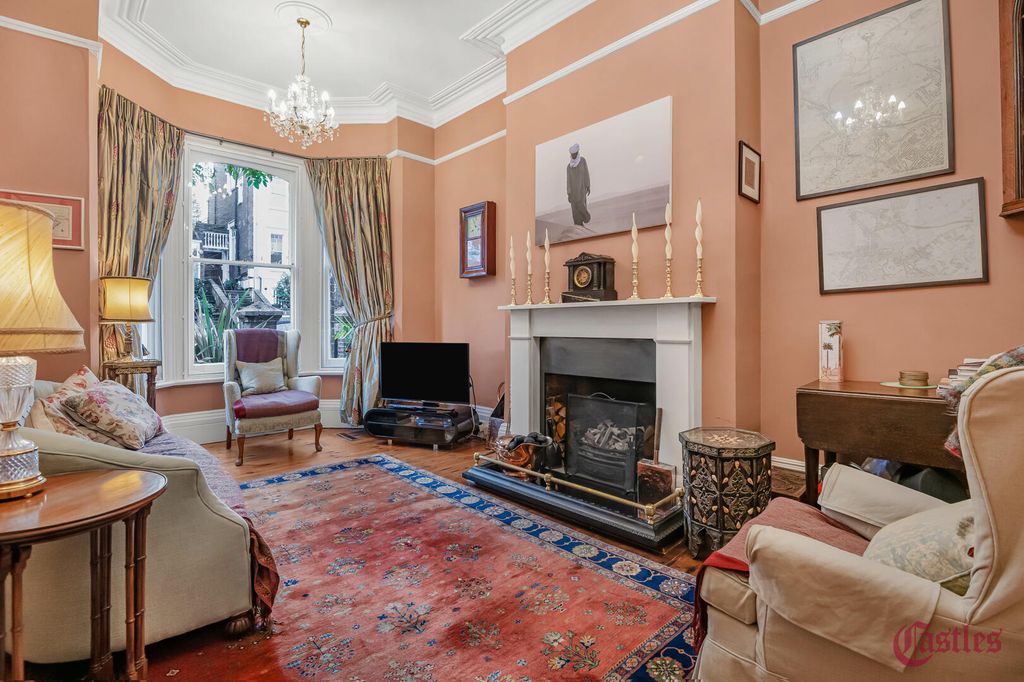 Property photo 2 of 14 Living Room